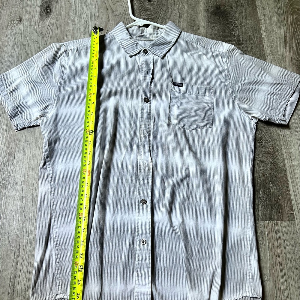 Zoo York Men's Black and White Striped Button Down Shirt